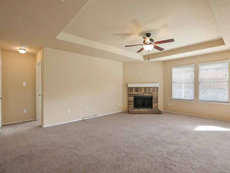 1433 Willoughby Way — Photo 23