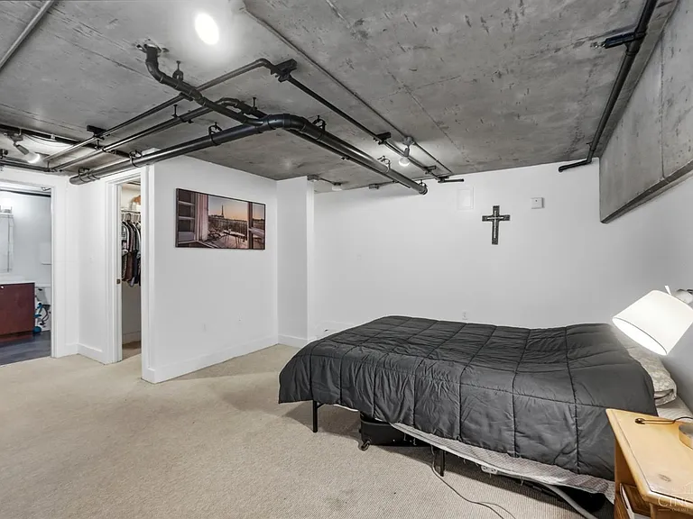 353 W 4th St #209 — Photo 20