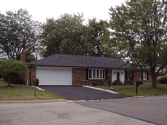 2nd image of 1304 Hillside Dr