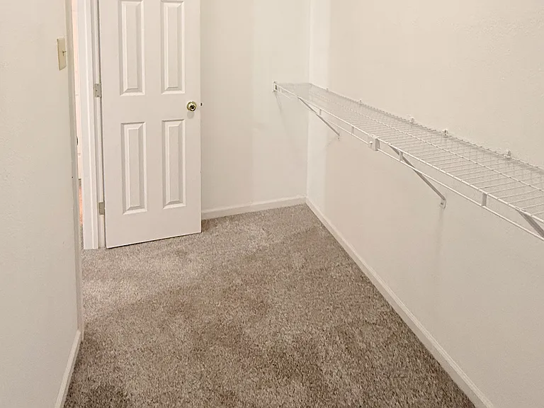 12754 Crescent Dr — Photo 36