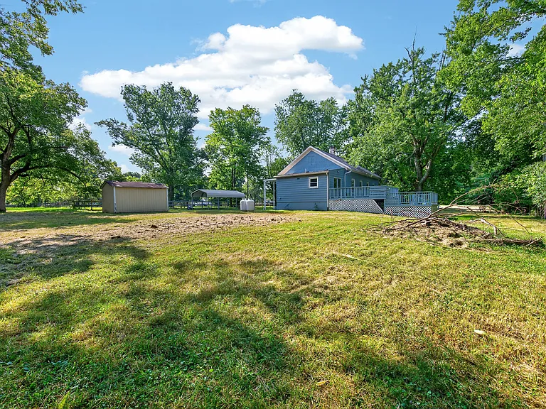 904 Locust Corner Rd — Photo 37