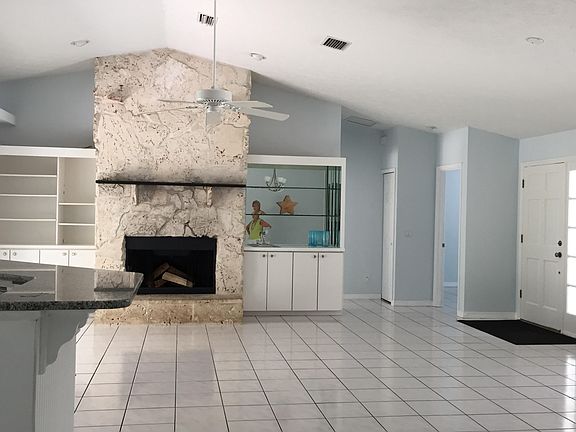 3rd image of 6106 Spruce Drive