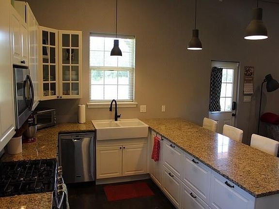 5th image of 16453 Rocky Dell Rd