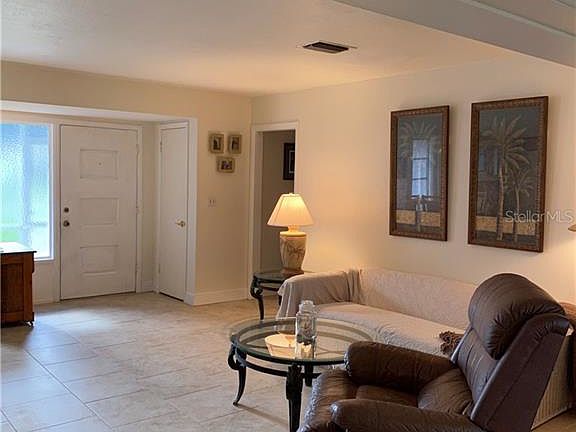 5th image of 329 Monet Dr