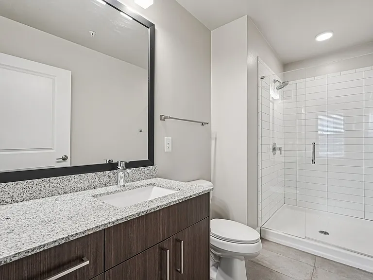 915 Glenwood Apartments on the Beltline — Photo 42