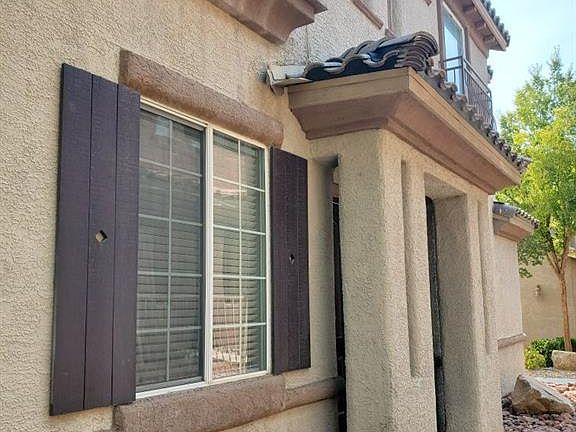 4th image of 9812 Hanover Grove Ave