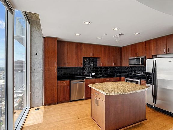 4th image of 155 S COURT AVENUE #2008