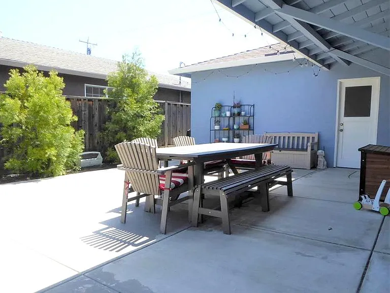 3902 Madeira Way — Photo 13