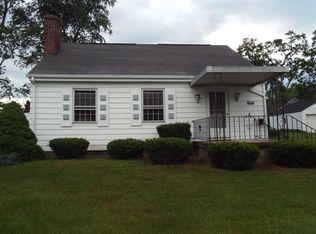 1216 Campbell St, Valparaiso, IN 46383