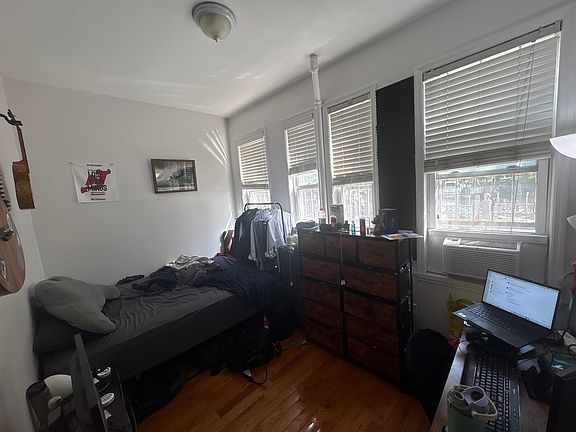 2nd image of 264 E 2nd St APT 4