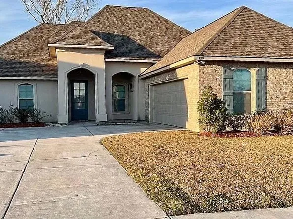 720 Lakehaven Dr, Gonzales, LA 70737