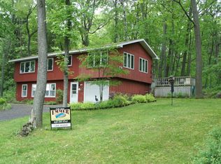 N4962 Peacock Ln, Green Lake, WI 54941