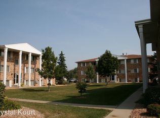 5930 W Broadway Ave APT 9, Crystal, MN 55428