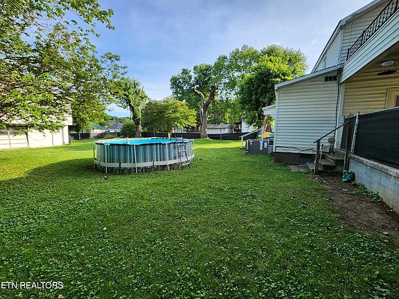 4th image of 312 S Chamberlain Ave