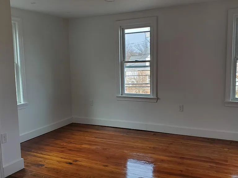 3224 Bingen Rd — Photo 7