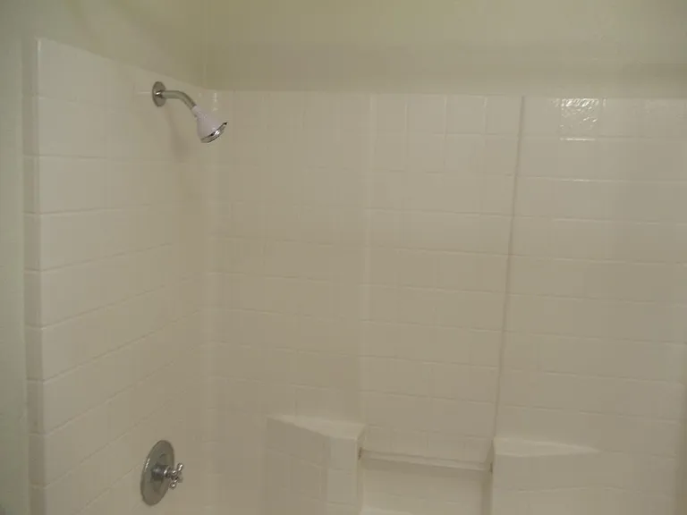 131 Legacy St — Photo 10