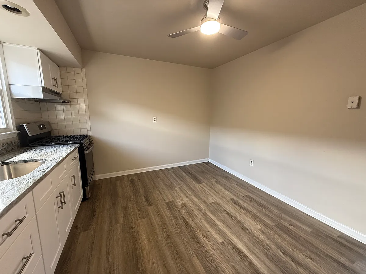 Building Photo - 516-523 Franklin Ave #3B