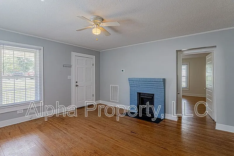 2 bed, 2.0 bath, 896 sqft, $1,600 — Photo 3