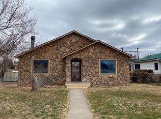 423 S 6th St, Canadian, TX 79014