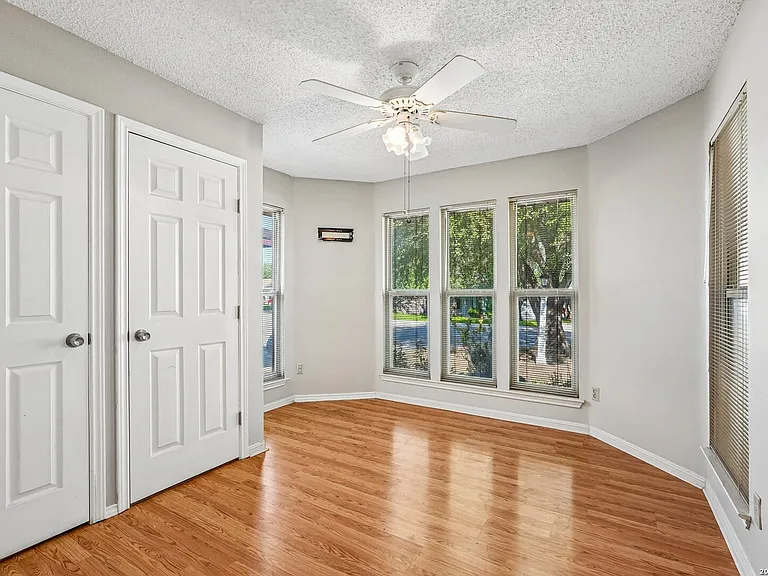 3806 Candlecrown Ct — Photo 28