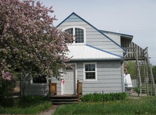 211 1st St W, Harlem, MT 59526