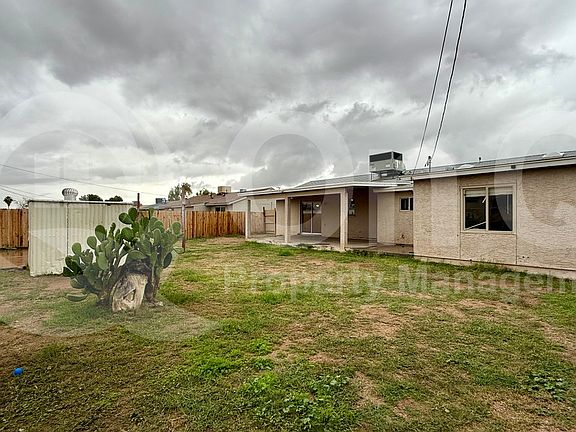 4th image of 531 N 111th Pl