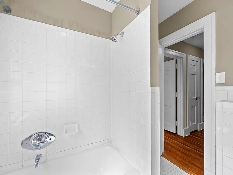 502 Thomas Rd — Photo 23