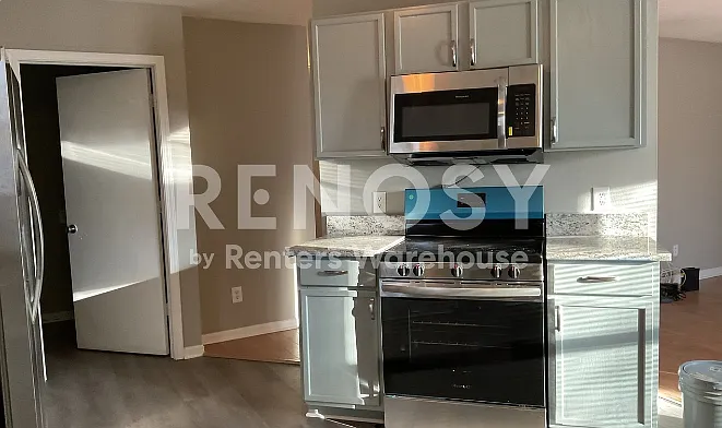 3 bed, 2.5 bath, 1577 sqft, $2,095 — Photo 2