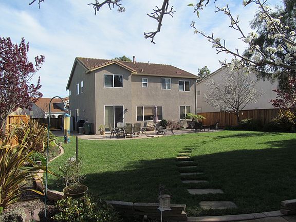 3rd image of 4049 Coleman Cir