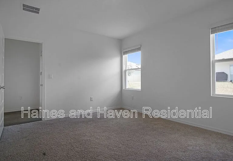 5714 Somerset Dr — Photo 12