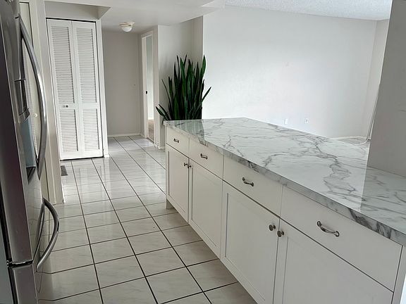 5th image of 2401 Bayshore Blvd Unit 1112