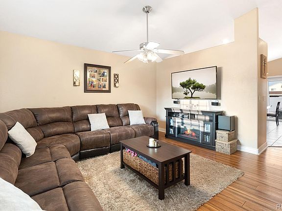5th image of 2804 40th Avenue Ct
