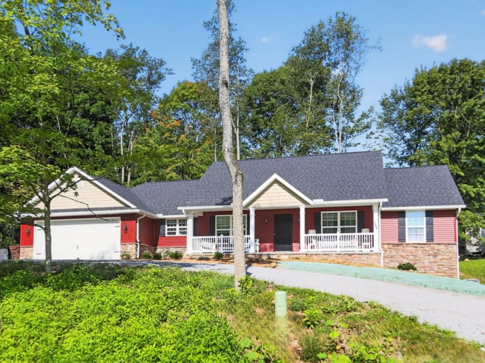 1st image of 782 Crestrose Dr