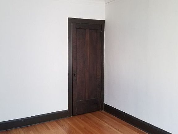 3rd image of 2017 W Berwyn Ave #3S