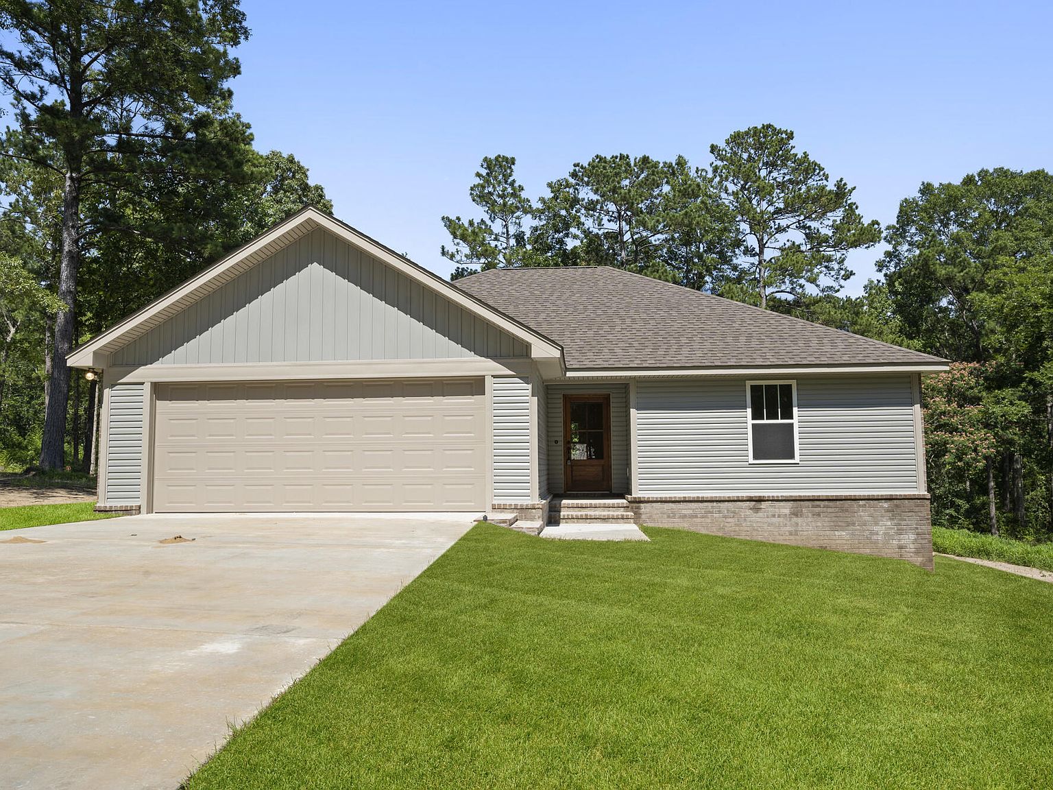 8 Adeline Ct, Sumrall, MS 39482 | Zillow