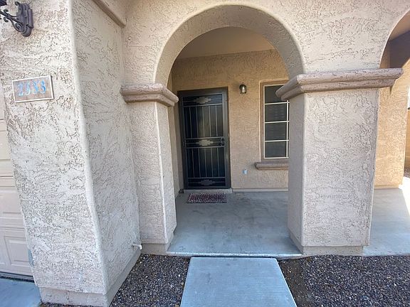 3rd image of 2333 N Monticello Dr