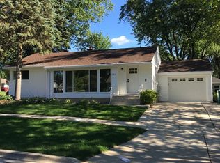 301 8th St, Downers Grove, IL 60515