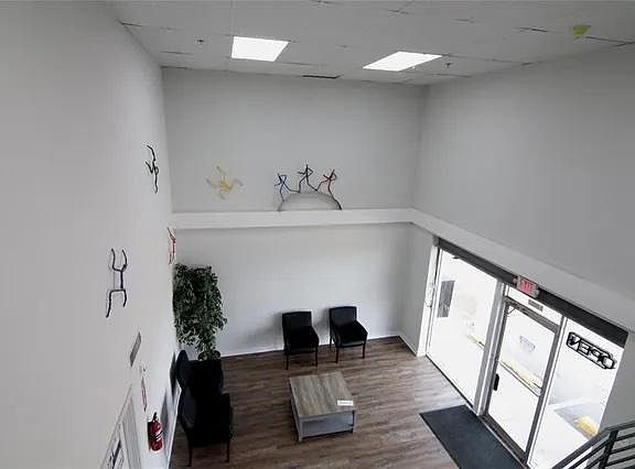2nd image of 2406 Emmett St #205