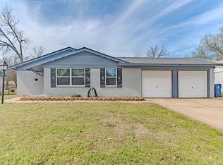213 NW Jayellen Ave, Burleson, TX 76028
