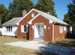 1919 Merritt Dr, Greensboro, NC 27407