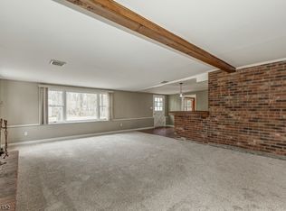 10 Ralph Pl, Berkeley Heights, NJ 07922