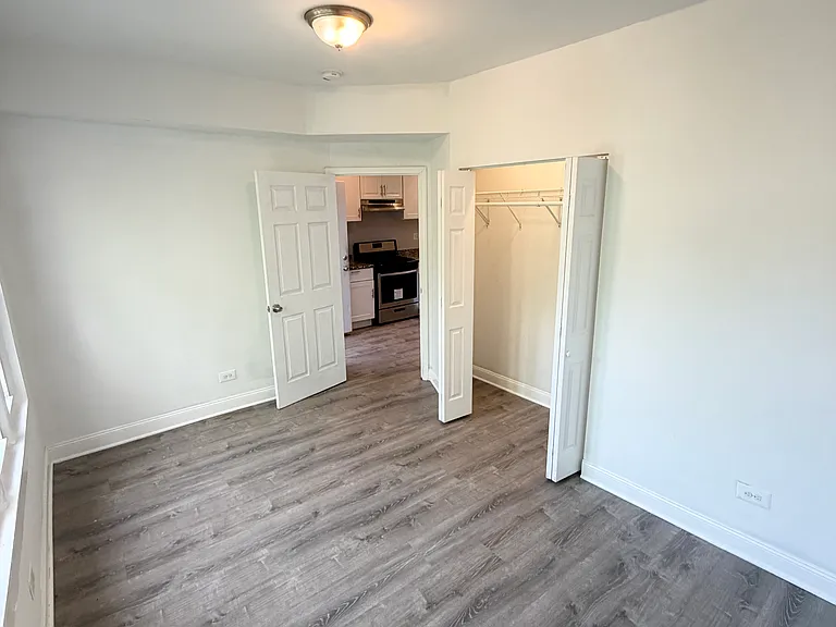7724 S Essex Ave #3 — Photo 5
