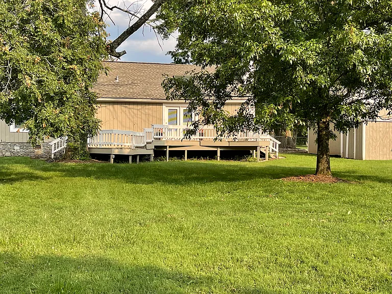 5211 River Rd — Photo 60