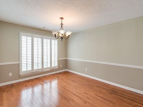 3rd image of 3233 Dark Woods Dr