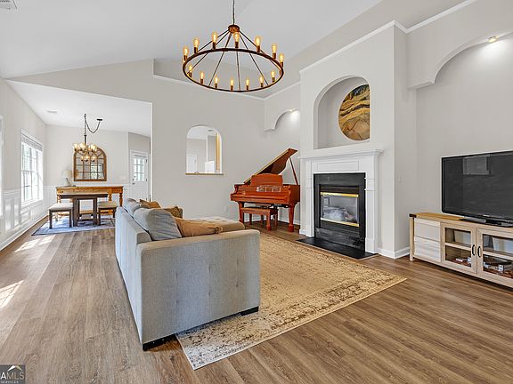 5th image of 2733 Nautical Way