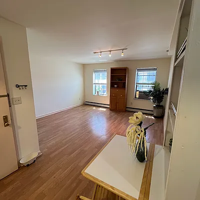 Rented by Hiram A. Vidal, LREB | media 20