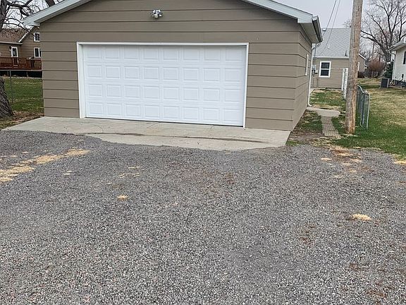 4th image of 918 S 1st St