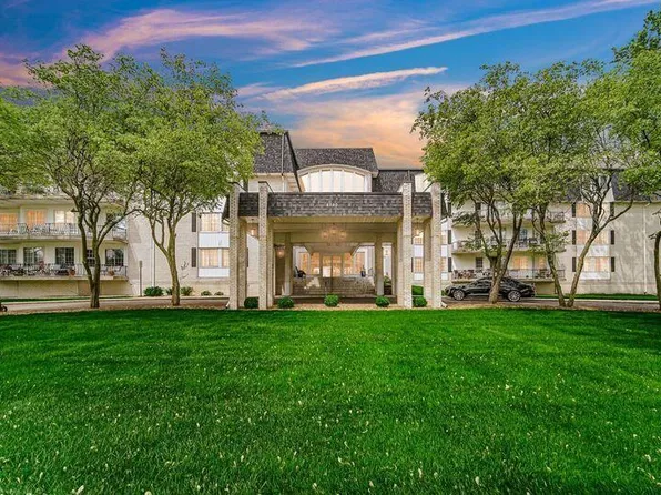 8750 Harrison Ave APT 308, Munster, IN 46321