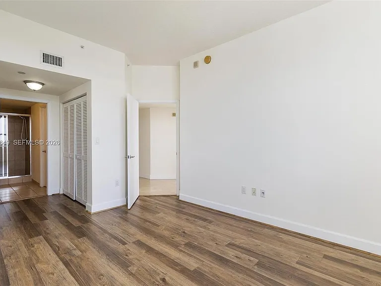 19501 W Country Club Dr #1009 — Photo 19