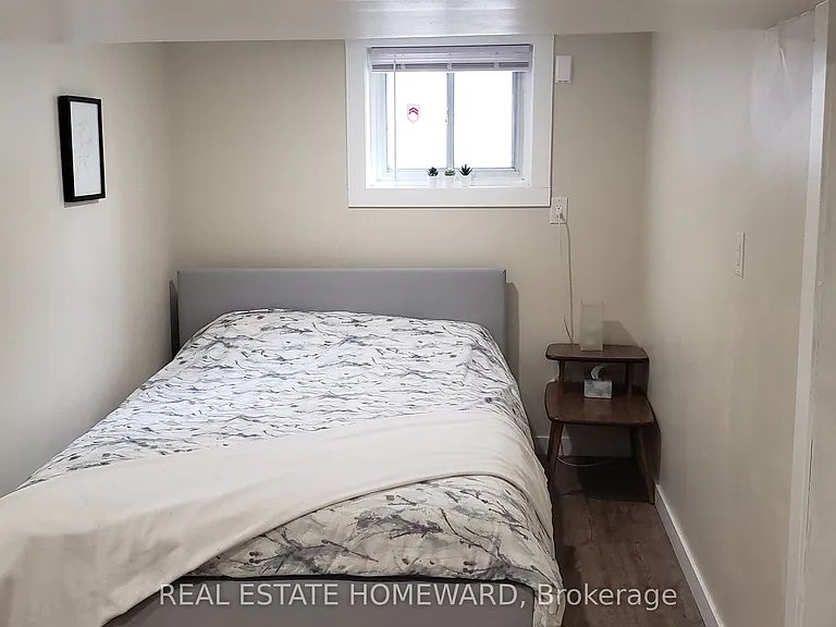 50 Mould Ave #B — Photo 8